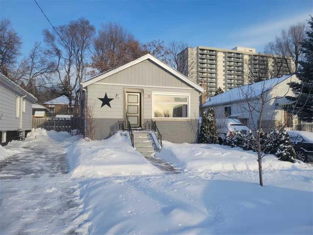 15 Bexhill Ave, House detached with 2 bedrooms, 2 bathrooms and 2 parking in Toronto ON | Image 1