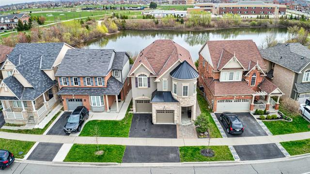 718 Yates Dr, House detached with 4 bedrooms, 4 bathrooms and 3 parking in Milton ON | Image 1