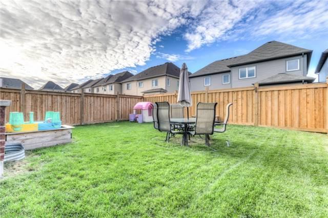 18 Richard Davies Cres, House detached with 4 bedrooms, 3 bathrooms and 3 parking in Clarington ON | Image 16