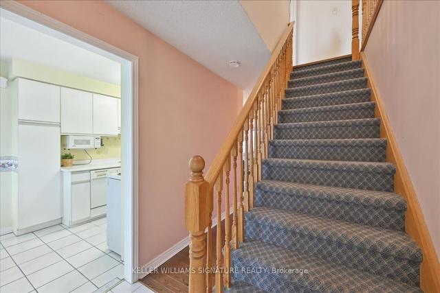 2035 Chrisdon Rd, House attached with 2 bedrooms, 3 bathrooms and 3 parking in Burlington ON | Image 11