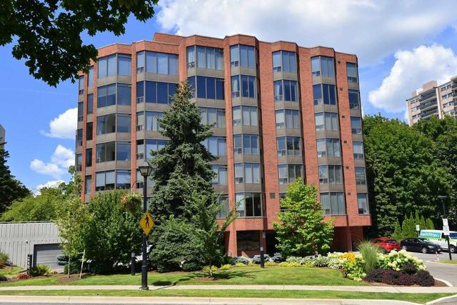 403 - 2121 Lakeshore Rd, Condo with 2 bedrooms, 2 bathrooms and 1 parking in Burlington ON | Image 12