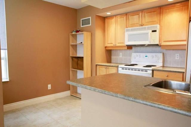 1827 - 15 Northtown Way, Condo with 2 bedrooms, 2 bathrooms and 1 parking in Toronto ON | Image 4