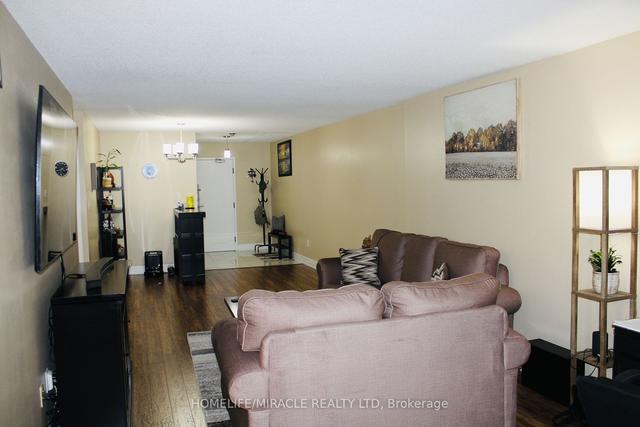 807 - 5 Rowntree Rd, Condo with 2 bedrooms, 2 bathrooms and 1 parking in Toronto ON | Image 7
