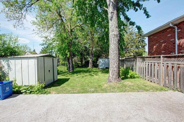 147 Macaulay St E, House detached with 2 bedrooms, 3 bathrooms and 1 parking in Hamilton ON | Image 26
