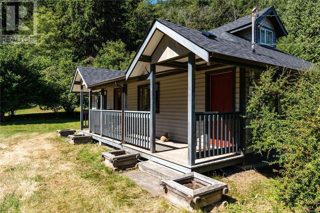 79 Kelsey Lane, House detached with 2 bedrooms, 1 bathrooms and 3 parking in Sayward BC | Image 18
