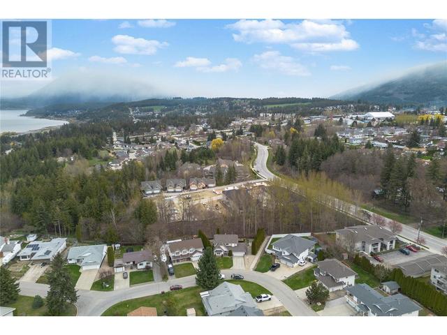 1871 2 Avenue Ne, House detached with 4 bedrooms, 2 bathrooms and 2 parking in Salmon Arm BC | Image 55