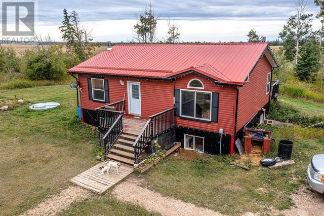 42005 - 774 Township Road, House detached with 2 bedrooms, 3 bathrooms and 10 parking in Birch Hills County AB | Card Image