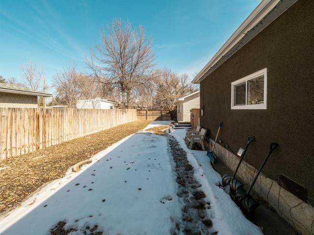 2217 17 Street, House detached with 2 bedrooms, 1 bathrooms and 4 parking in Lethbridge County AB | Image 27