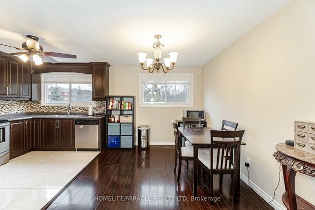 23 Hoskins Sq, House attached with 3 bedrooms, 2 bathrooms and 3 parking in Brampton ON | Image 29