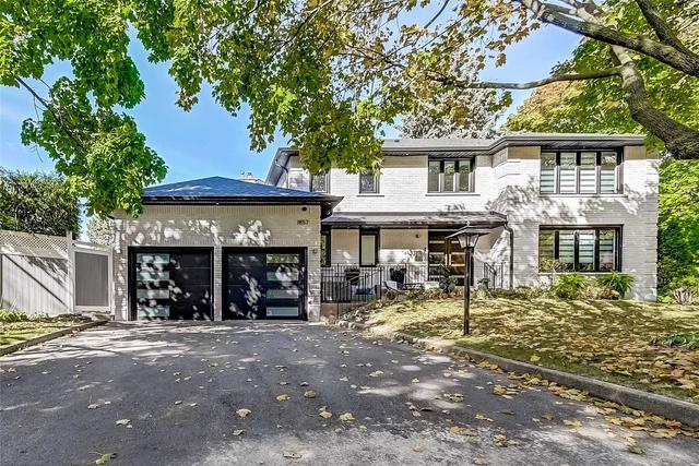 1857 Friar Tuck Crt, House detached with 4 bedrooms, 5 bathrooms and 6 parking in Mississauga ON | Image 1