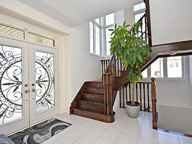 361 Robert Parkinson Dr, House detached with 4 bedrooms, 3 bathrooms and 3 parking in Brampton ON | Image 3