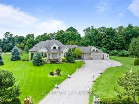 15 Lake Woods Dr, Whitchurch-Stouffville, ON, L4A1P9 | Card Image