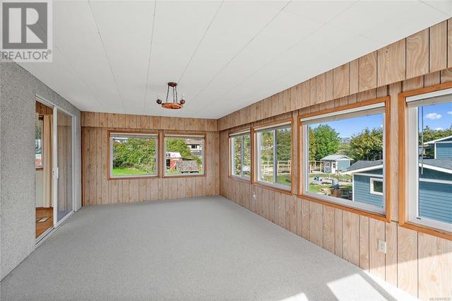 8978 Mainwaring Rd, House detached with 3 bedrooms, 2 bathrooms and 3 parking in North Saanich BC | Image 7