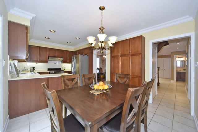 106 Wildhaven Cres, House detached with 4 bedrooms, 4 bathrooms and 4 parking in Vaughan ON | Image 6