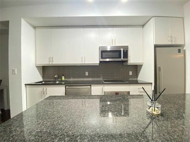 1401 - 1 The Esplanade Ave, Condo with 1 bedrooms, 1 bathrooms and 0 parking in Toronto ON | Image 2