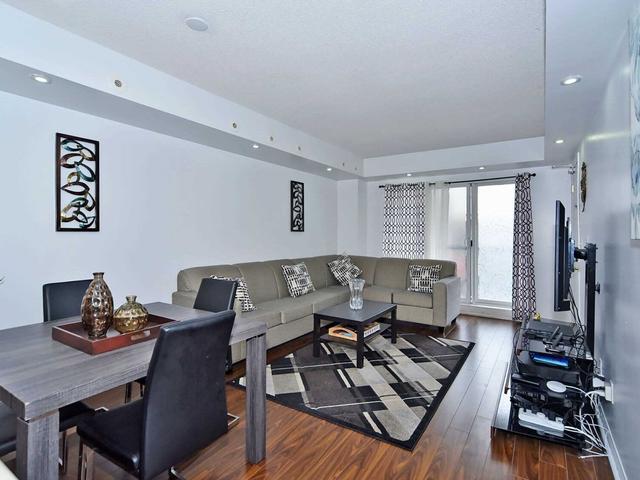 2060 - 3047 Finch Ave W, Townhouse with 2 bedrooms, 2 bathrooms and 1 parking in Toronto ON | Image 29
