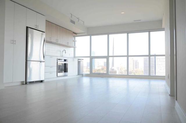 1007 - 6 Sonic Way, Condo with 3 bedrooms, 2 bathrooms and 1 parking in Toronto ON | Image 5
