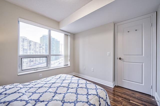 1019 - 500 Doris Ave, Condo with 2 bedrooms, 2 bathrooms and 1 parking in Toronto ON | Image 15