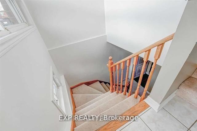 3440 Sunlight St, House detached with 2 bedrooms, 3 bathrooms and 2 parking in Mississauga ON | Image 14