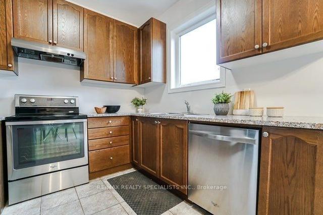 363 Cedric Terr, House semidetached with 3 bedrooms, 3 bathrooms and 2 parking in Milton ON | Image 23