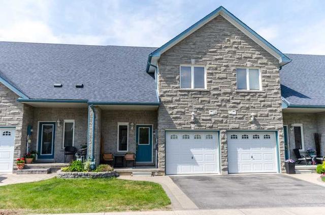 10 - 125 Huronia Rd, House attached with 2 bedrooms, 2 bathrooms and null parking in Barrie ON | Image 1
