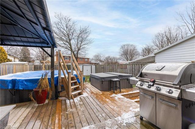 6596 Pitton Road, House semidetached with 3 bedrooms, 2 bathrooms and 4 parking in Niagara Falls ON | Image 16