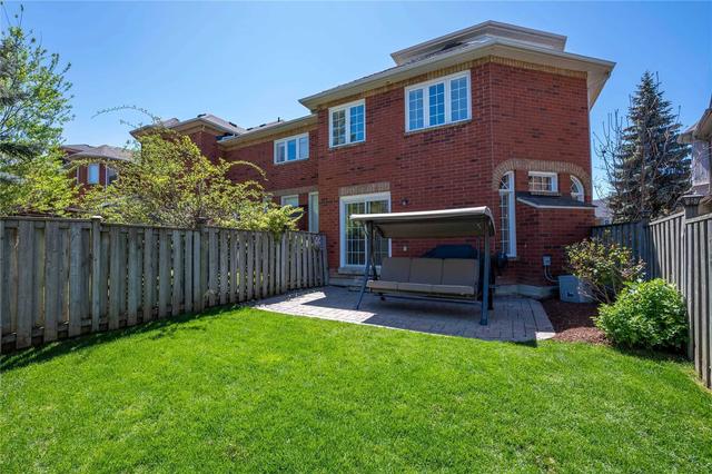 203 Downey Circ, House attached with 4 bedrooms, 4 bathrooms and 2 parking in Aurora ON | Image 9