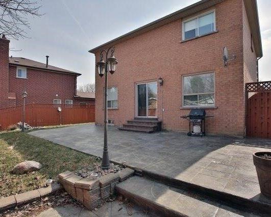 42 Braemore Rd, House detached with 3 bedrooms, 3 bathrooms and 4 parking in Brampton ON | Image 11