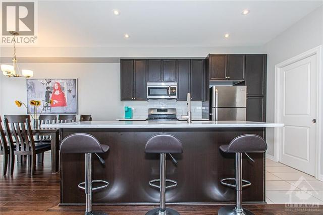 311 Tulum Crescent, Townhouse with 3 bedrooms, 3 bathrooms and 3 parking in Ottawa ON | Image 13