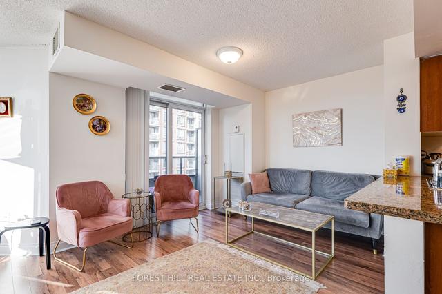 819 - 500 Doris Ave, Condo with 2 bedrooms, 2 bathrooms and 1 parking in Toronto ON | Image 2