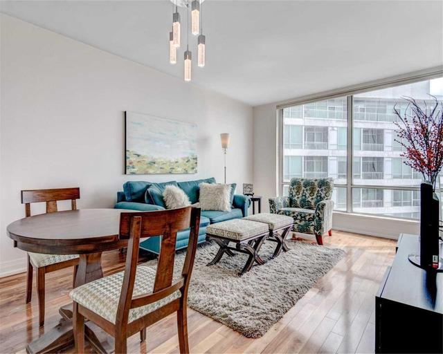 1001 - 5 Marine Parade Dr, Condo with 1 bedrooms, 1 bathrooms and 1 parking in Toronto ON | Image 5
