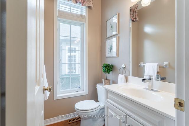 2236 Turnberry Rd, Townhouse with 2 bedrooms, 4 bathrooms and 4 parking in Burlington ON | Image 14