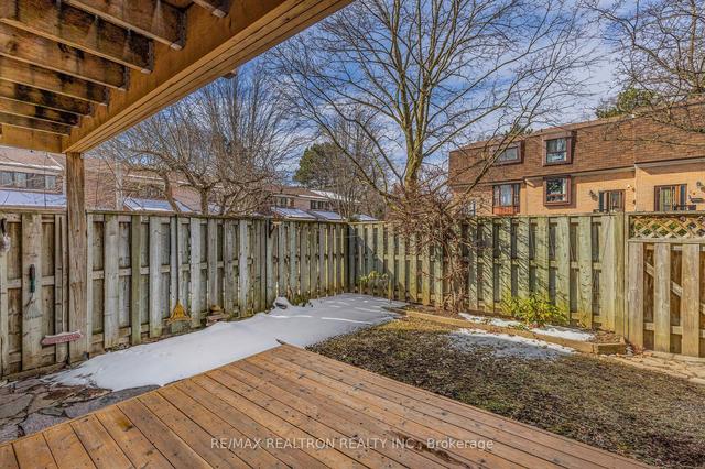 27 - 260 Avenue Rd, Townhouse with 3 bedrooms, 2 bathrooms and 3 parking in Richmond Hill ON | Image 30