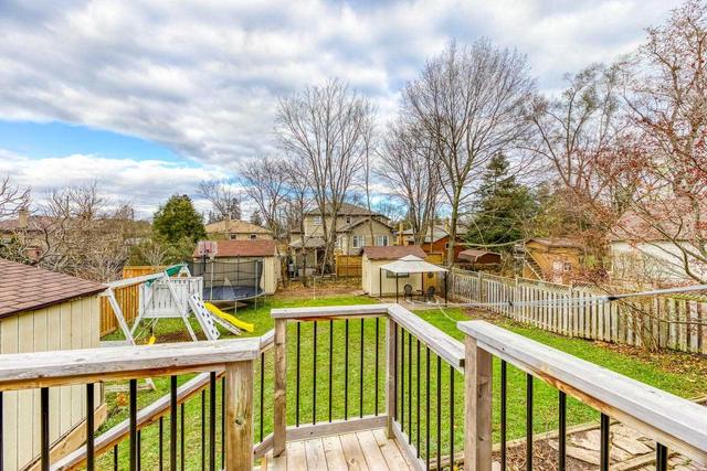 579 Lees Lane, House detached with 3 bedrooms, 2 bathrooms and 9 parking in Oakville ON | Image 27