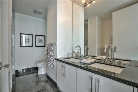 314 - 39 Queens Quay E, Condo with 2 bedrooms, 2 bathrooms and 1 parking in Toronto ON | Image 17