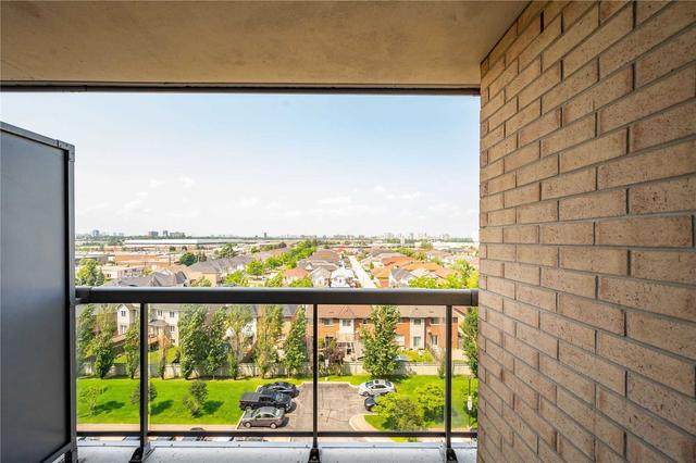 733 - 18 Mondeo Dr, Condo with 1 bedrooms, 1 bathrooms and 1 parking in Toronto ON | Image 31