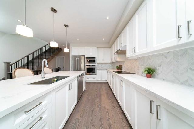27a Marquette Ave, House semidetached with 4 bedrooms, 4 bathrooms and 2 parking in Toronto ON | Image 3