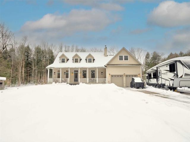 1105 Southwood Rd, House detached with 3 bedrooms, 3 bathrooms and 14 parking in Gravenhurst ON | Card Image
