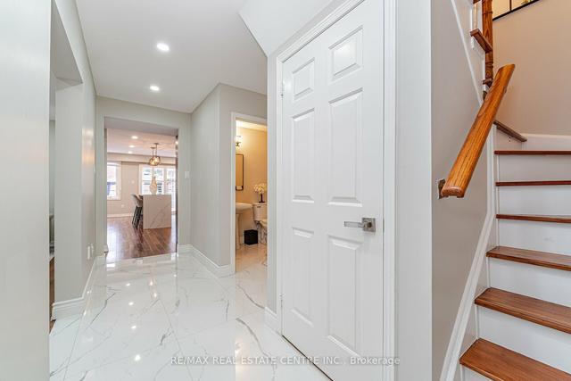 4338 Bacchus Cres, House detached with 4 bedrooms, 3 bathrooms and 3.5 parking in Mississauga ON | Image 38