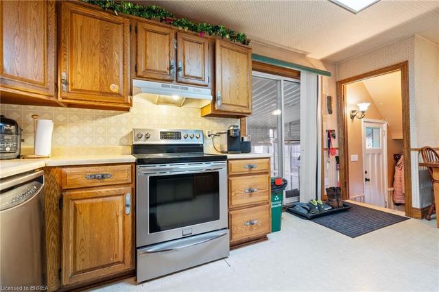 60 Park Road N, House detached with 3 bedrooms, 1 bathrooms and 5 parking in Brantford ON | Image 20