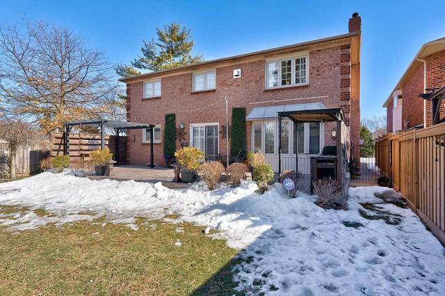2064 Schoolmaster Circ, House detached with 5 bedrooms, 4 bathrooms and 4 parking in Oakville ON | Image 28