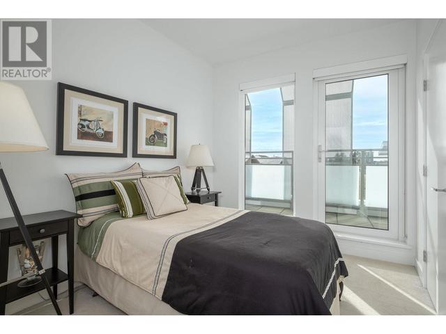 401 - 1061 Marine Drive, Condo with 3 bedrooms, 2 bathrooms and 1 parking in North Vancouver BC | Image 17
