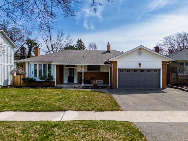 3406 Spruce Ave, House detached with 3 bedrooms, 2 bathrooms and 4 parking in Burlington ON | Image 1