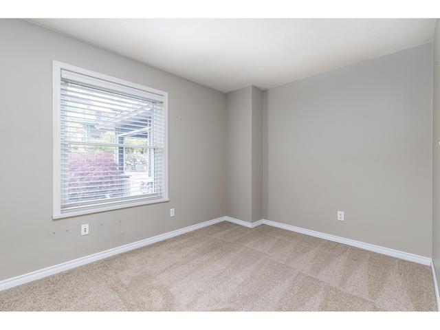 35790 Canterbury Avenue, House detached with 4 bedrooms, 3 bathrooms and 3 parking in Abbotsford BC | Image 20