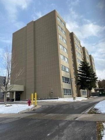 706 - 65 Highland Cres, Condo with 2 bedrooms, 1 bathrooms and 1 parking in Kitchener ON | Image 12