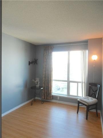 1806 - 8 Lee Centre Dr, Condo with 4 bedrooms, 3 bathrooms and 2 parking in Toronto ON | Image 8