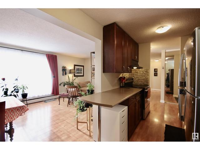 301 - 10415 93 St Nw, Condo with 2 bedrooms, 1 bathrooms and null parking in Edmonton AB | Image 7