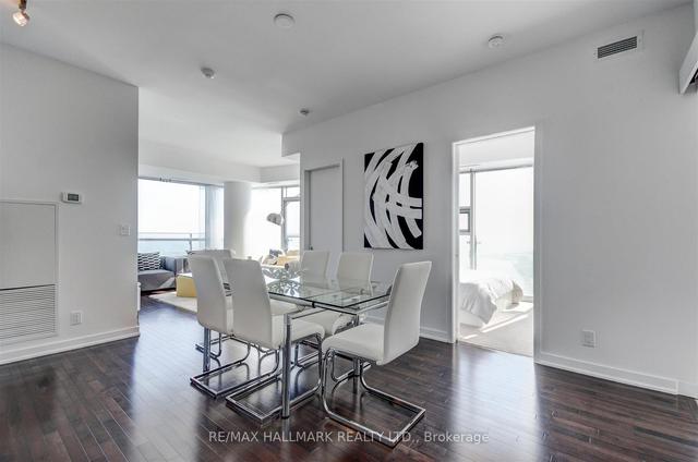 5404 - 12 York St, Condo with 3 bedrooms, 2 bathrooms and 1 parking in Toronto ON | Image 15