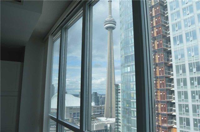 3202 - 8 York St, Condo with 2 bedrooms, 2 bathrooms and 1 parking in Toronto ON | Image 17