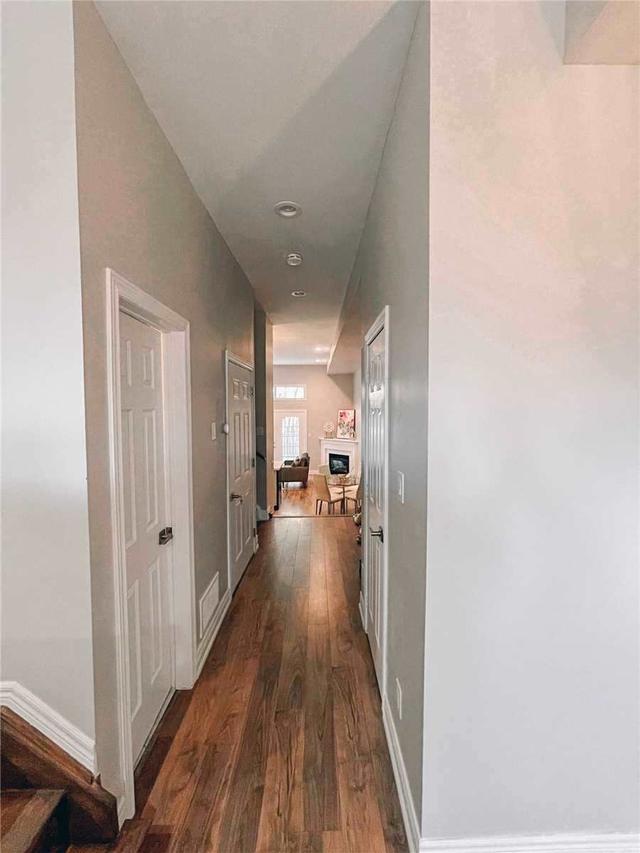 61 Halsey Ave, House semidetached with 3 bedrooms, 4 bathrooms and 4 parking in Toronto ON | Image 4